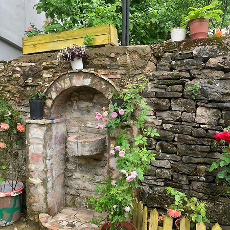 Kubeja Guest House Gjirokastër Exterior foto